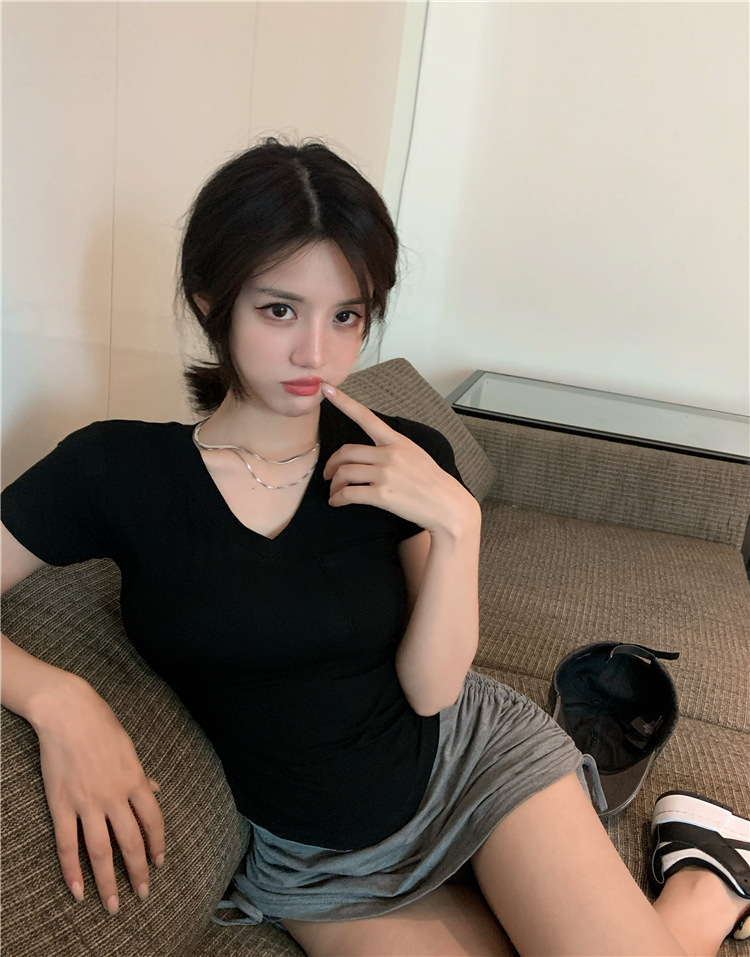 T恤女2024夏季新款v领设计感内搭打底衫不规则辣妹欲风短袖上衣详情29