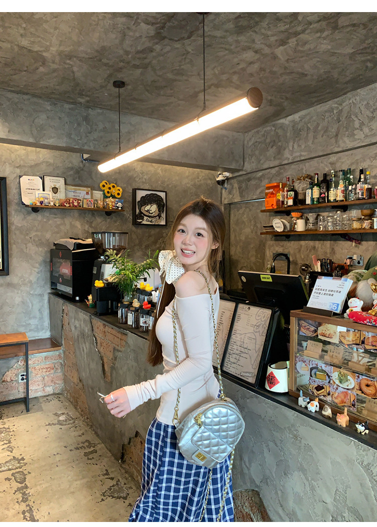 纯欲辣妹修身显瘦露肩长袖T恤女装早秋设计感百搭打底衫学生上衣详情17