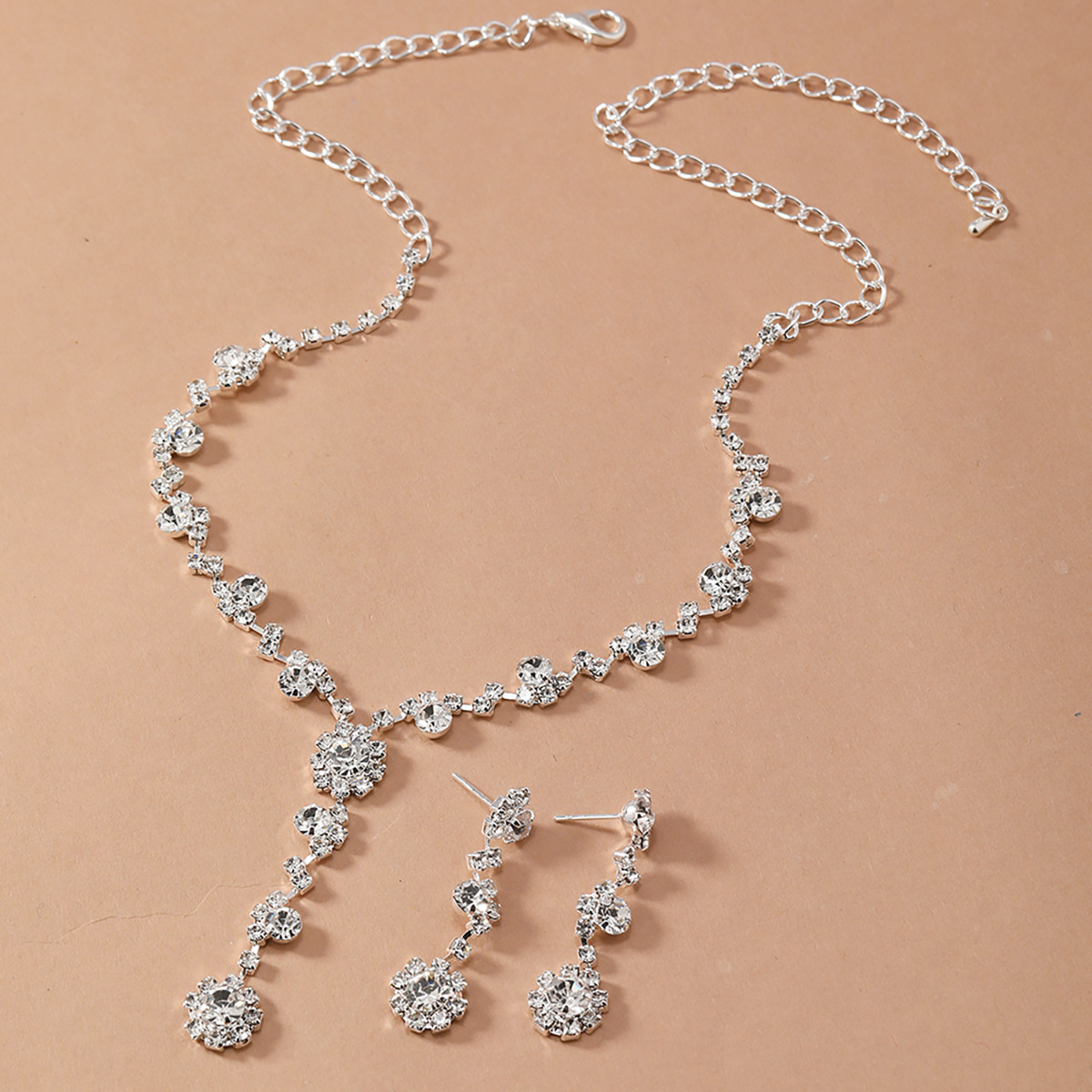 New necklace and earring set, European and American style water diamond collarbone bride accessory chain, diamond-encrusted banquet party set chain and earrings pic 5