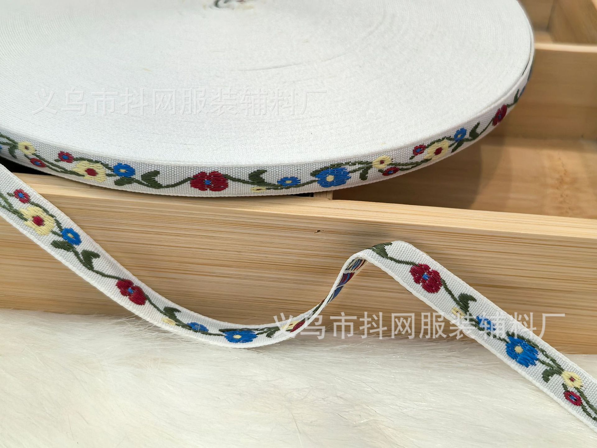 1.1-3.5cm中式汉服民族风提花刺绣织带演出服装辅料现货批发详情8