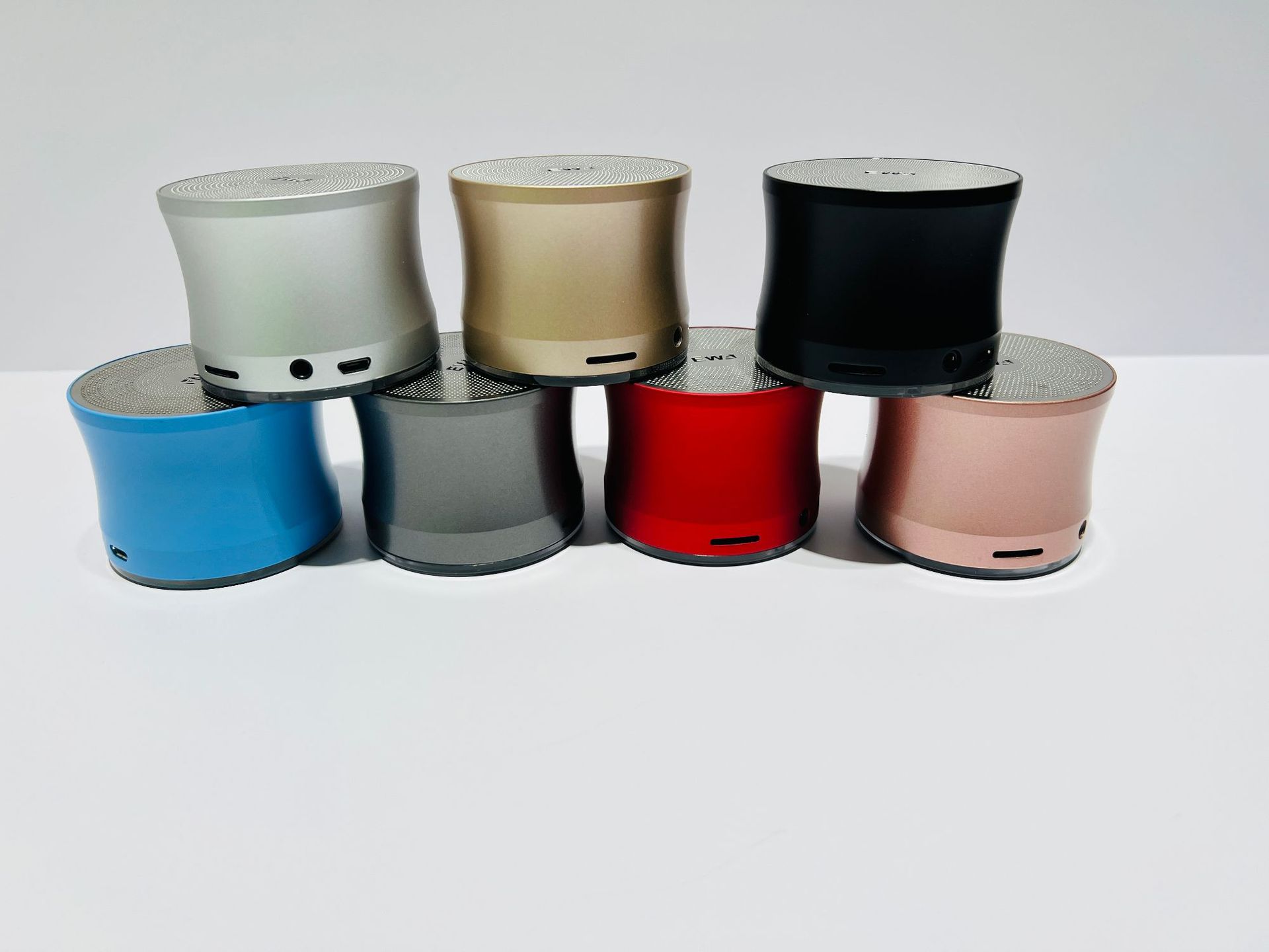 EWA-A109Pro Subwoofer outdoor car communication Bluetooth speaker with TF card insertion, TWS factory direct sale pic 25