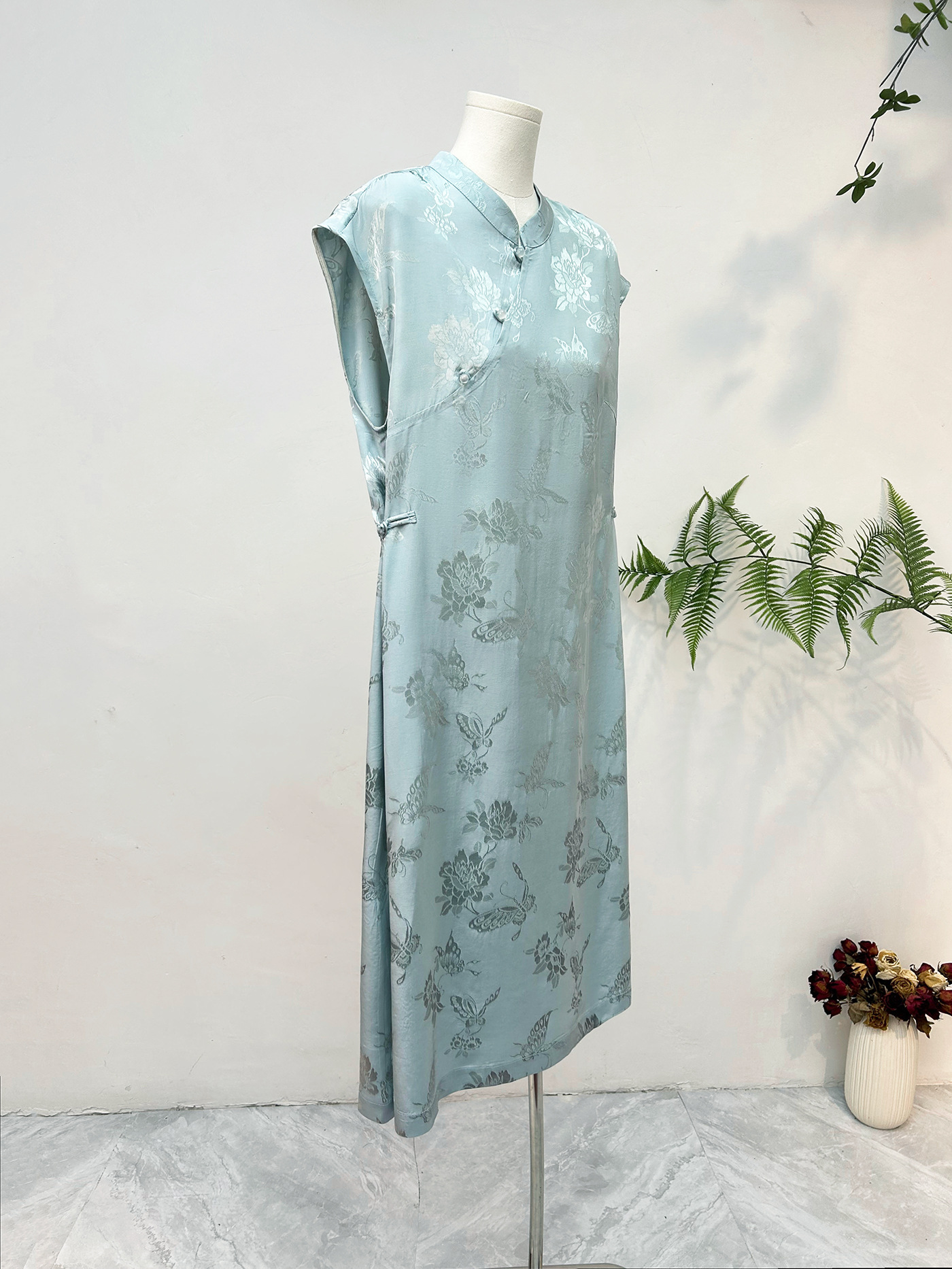 New Chinese-style improved cheongsam dress for summer 2025, a new traditional Chinese jacquard dress, elegant and noble mid-length dress for women pic 2