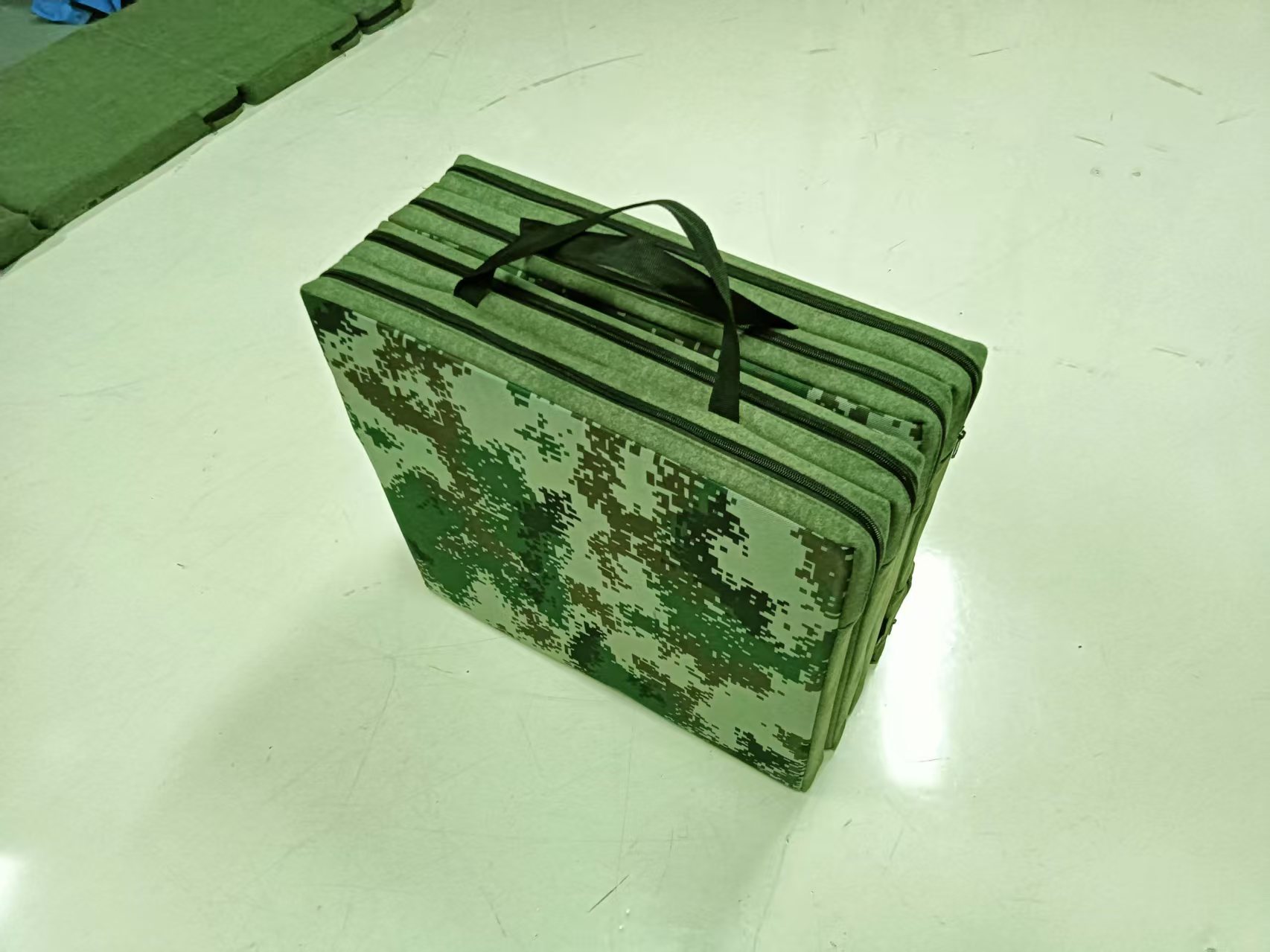 办公室折叠便携易收纳午睡垫瑜伽垫加厚学生午休垫学校防潮午睡垫详情12