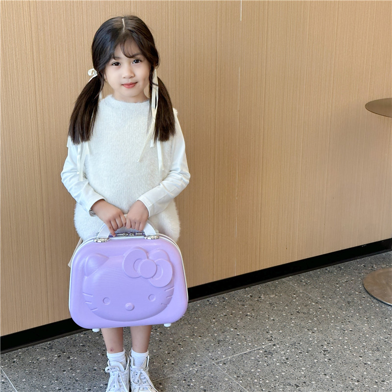 卡通包儿童书包幼儿园背包外贸卡通包12寸硬壳包厂家批发大量现货详情13