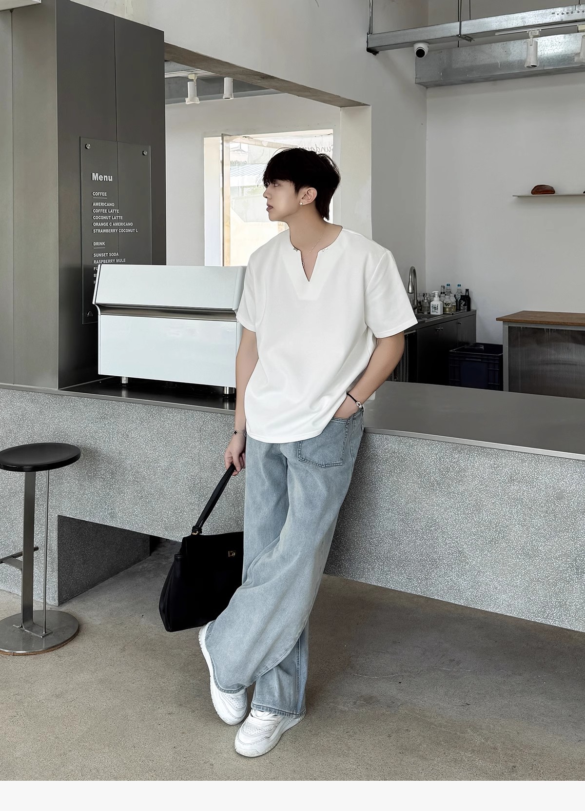 Customized V-neck metal buckle loose short T-shirts from Henry in Suriname, Bolivia, based on your provided samples. Super Factory pic 23