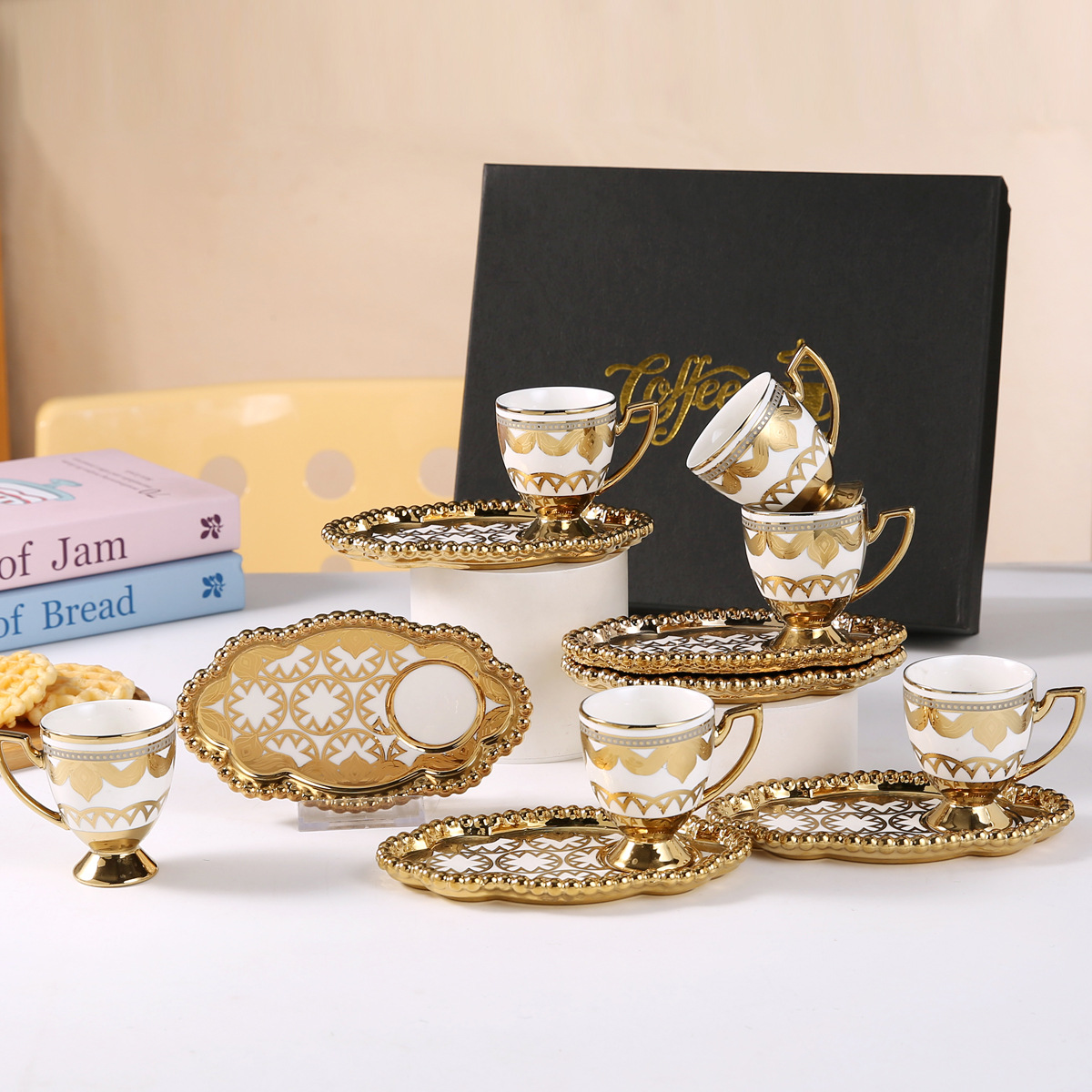 European-style ceramic cups, gold-plated creative coffee cup and saucer sets, Middle Eastern, European and American electroplated cups, business gift wine glasses pic 3