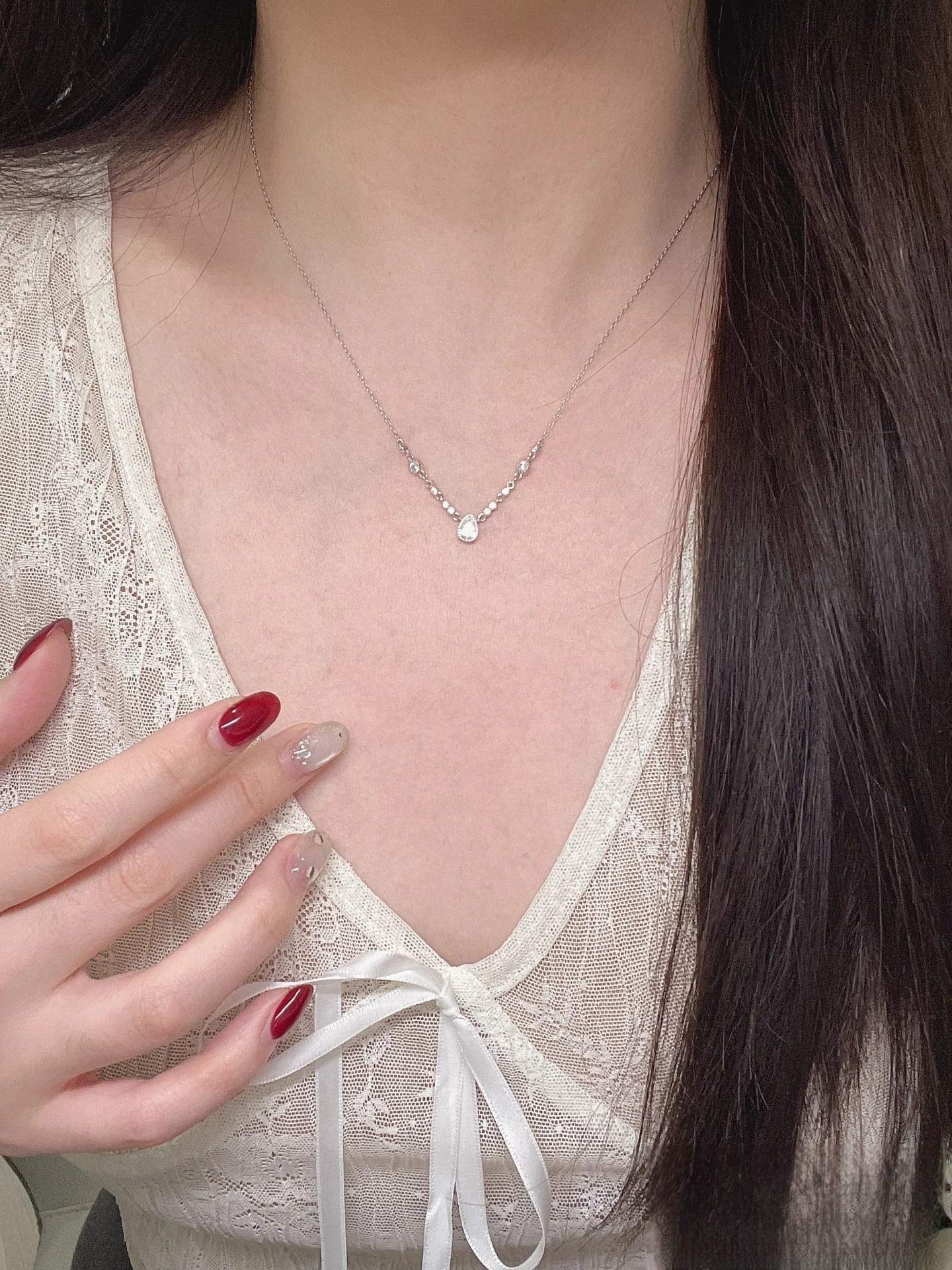 S925 sterling silver pearl necklace, a niche design for women, exudes a light luxury and high-end feel, does not fade, and is a simple collarbone chain accessory wholesale pic 8