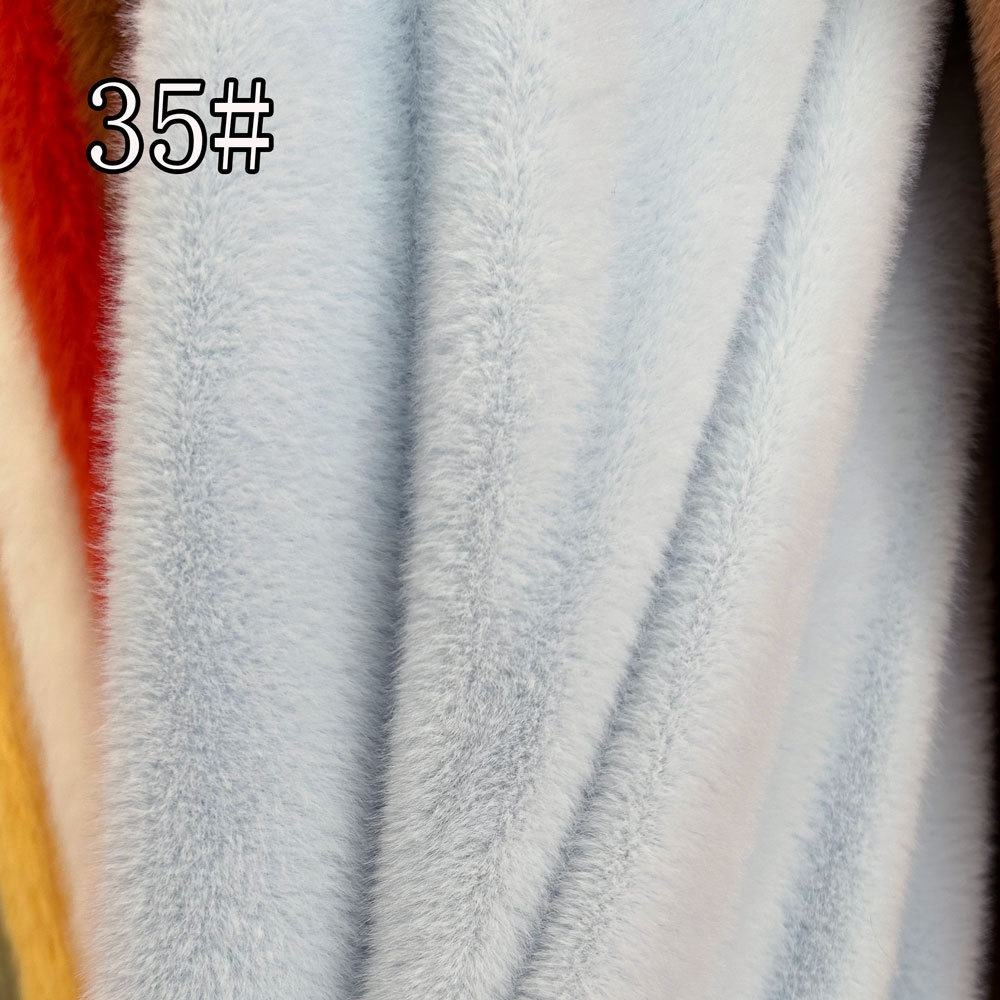 新欧貂毛绒抱枕热水袋布料高低毛仿貂毛现货纺织皮革针织绒布详情4