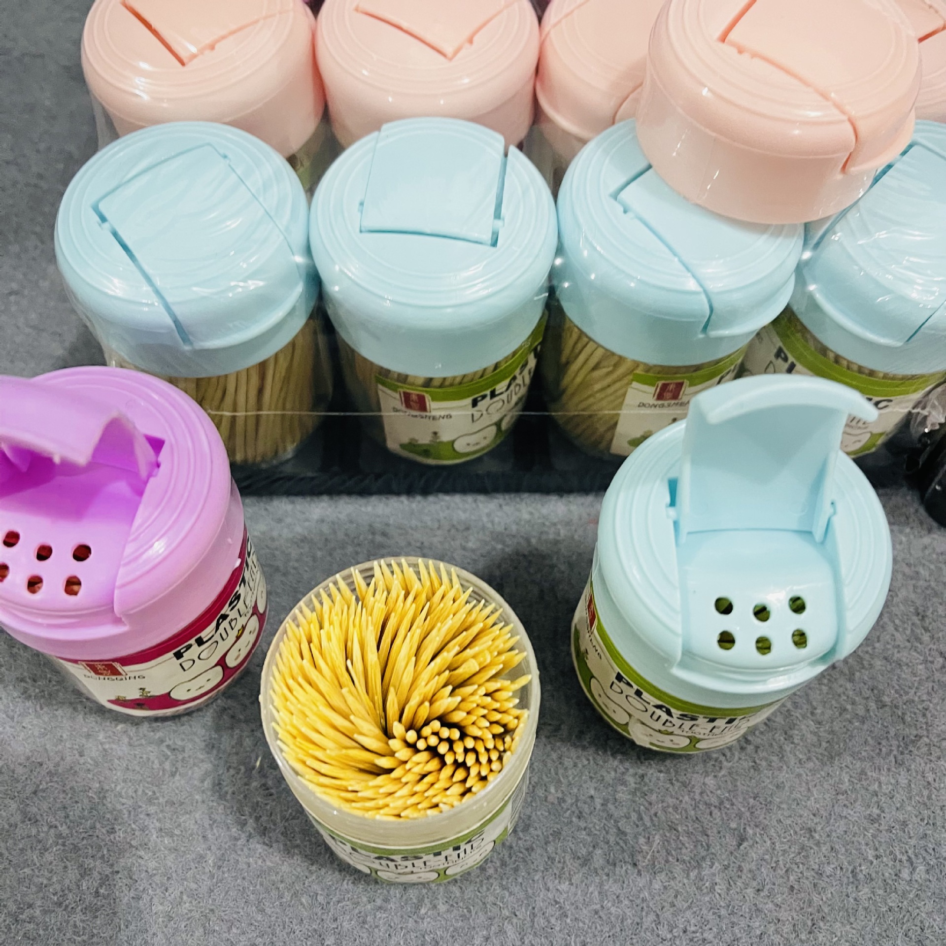 【 Zone 1-1 】6084 toothpicks 12/ tray 360/ box 6084 Box Toothpicks Bottle Toothpicks 2 heads Pointed Toothpicks Full box Bamboo Picks Hotel Bamboo picks 2 yuan pic 4