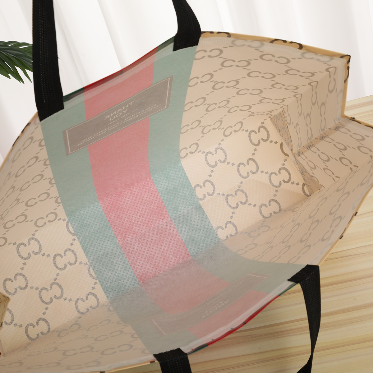 亚马逊跨境现货批发 圣诞时尚覆膜无纺布袋 购物手提袋 防水收纳袋 环保耐用详情25