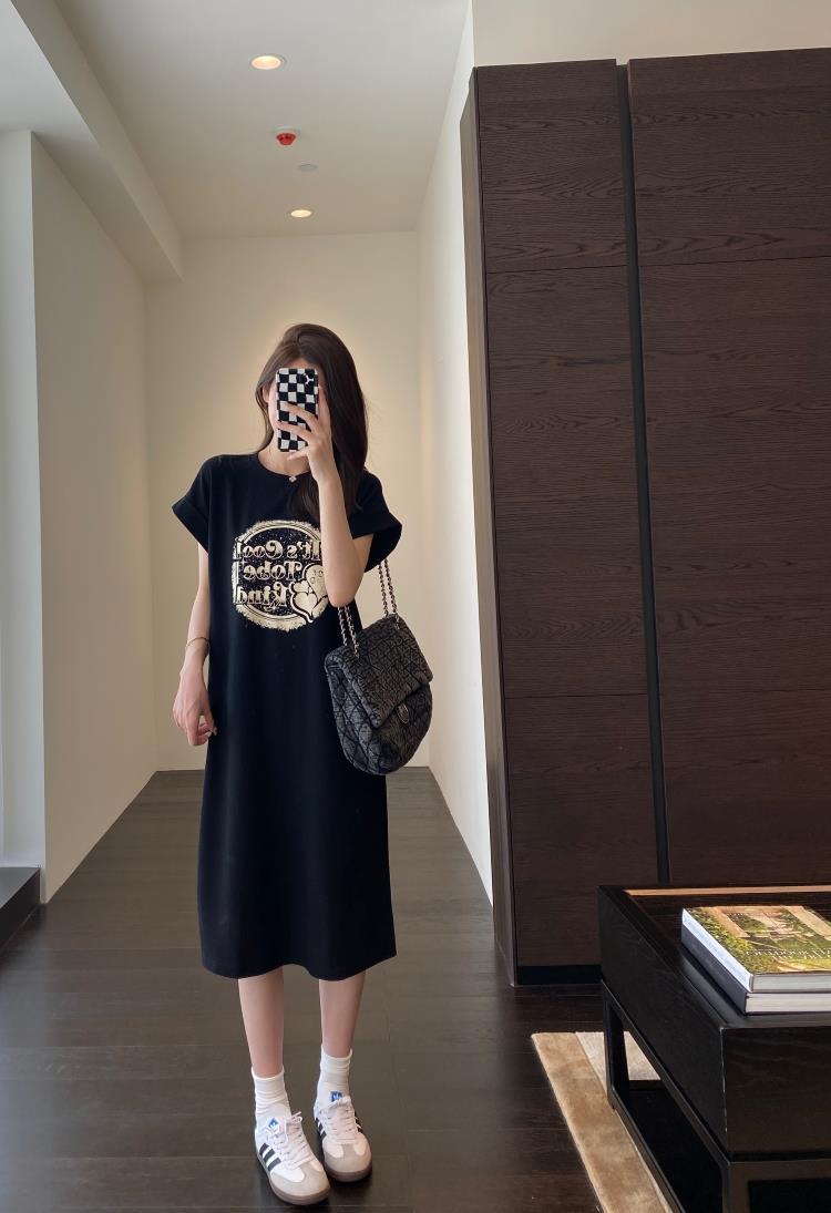 朵妮 一件轻松出门 慵懒时髦落肩袖显瘦长T恤女连衣裙夏新款2023详情5