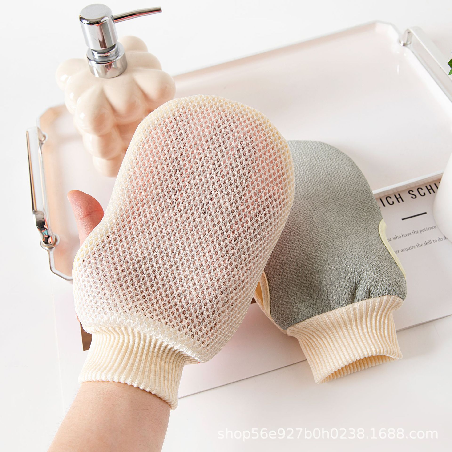 250D粗砂新款加厚复合搓澡手套男女通用家用沐浴用品搓灰下泥神器详情1