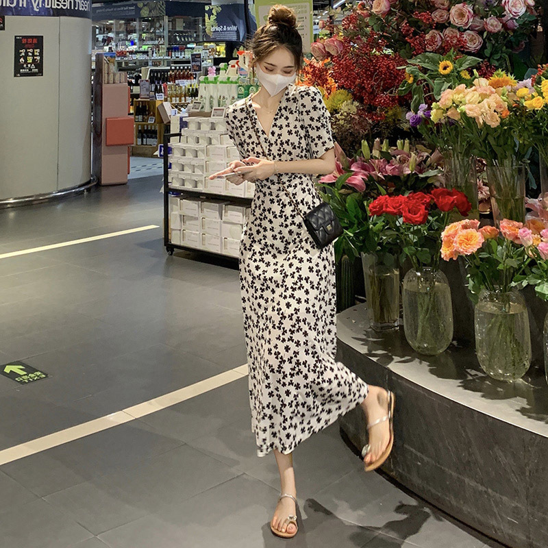 French-style first love sweet fairy thin high-end design long dress, waist-cinching and slimming black floral dress Zixia pic 1