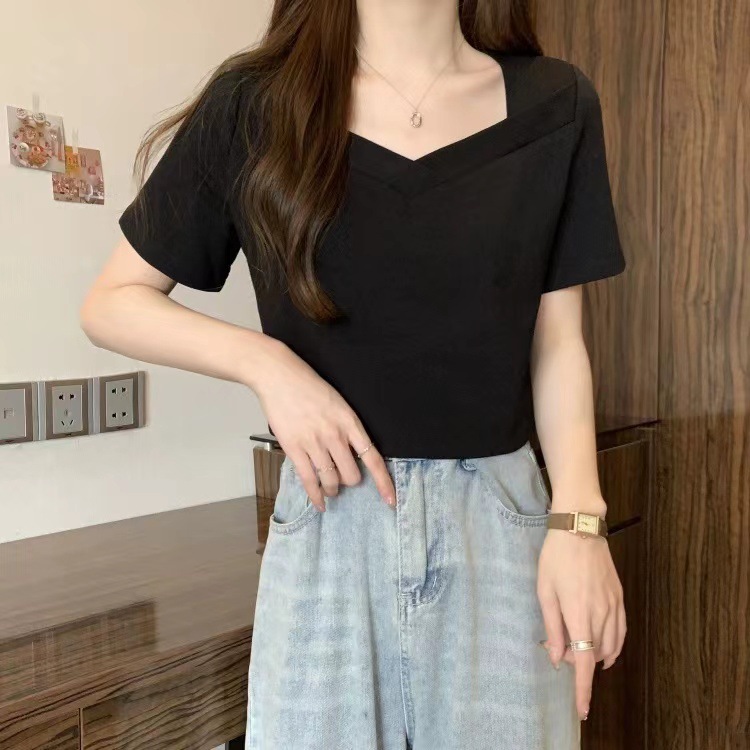 V领短袖t恤女2024夏季新款宽松显瘦纯色学生辣妹露锁骨上衣设计感详情3
