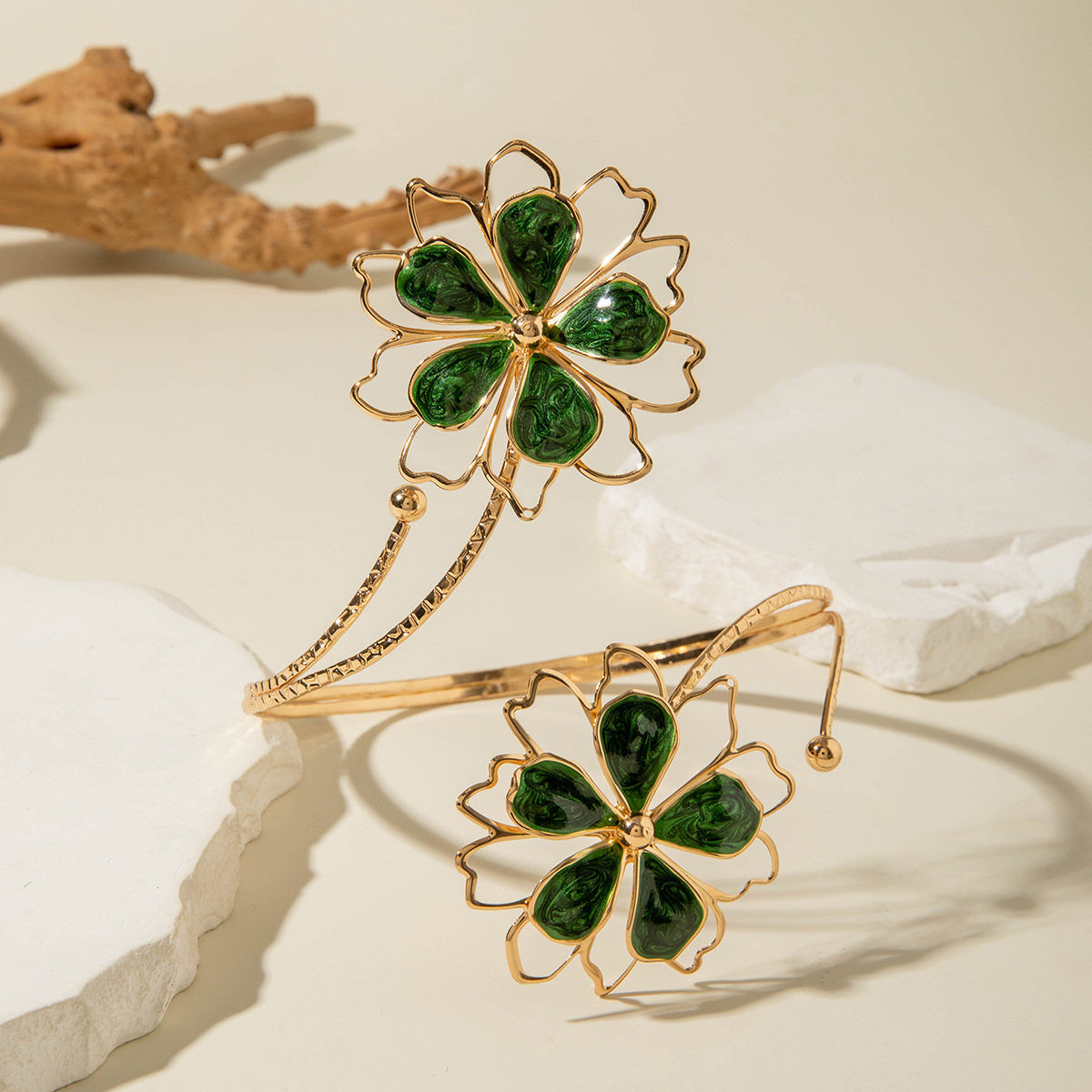 亚马逊跨境个性冷淡风海星手臂镯线条计感蝴蝶环形开口臂镯女详情77