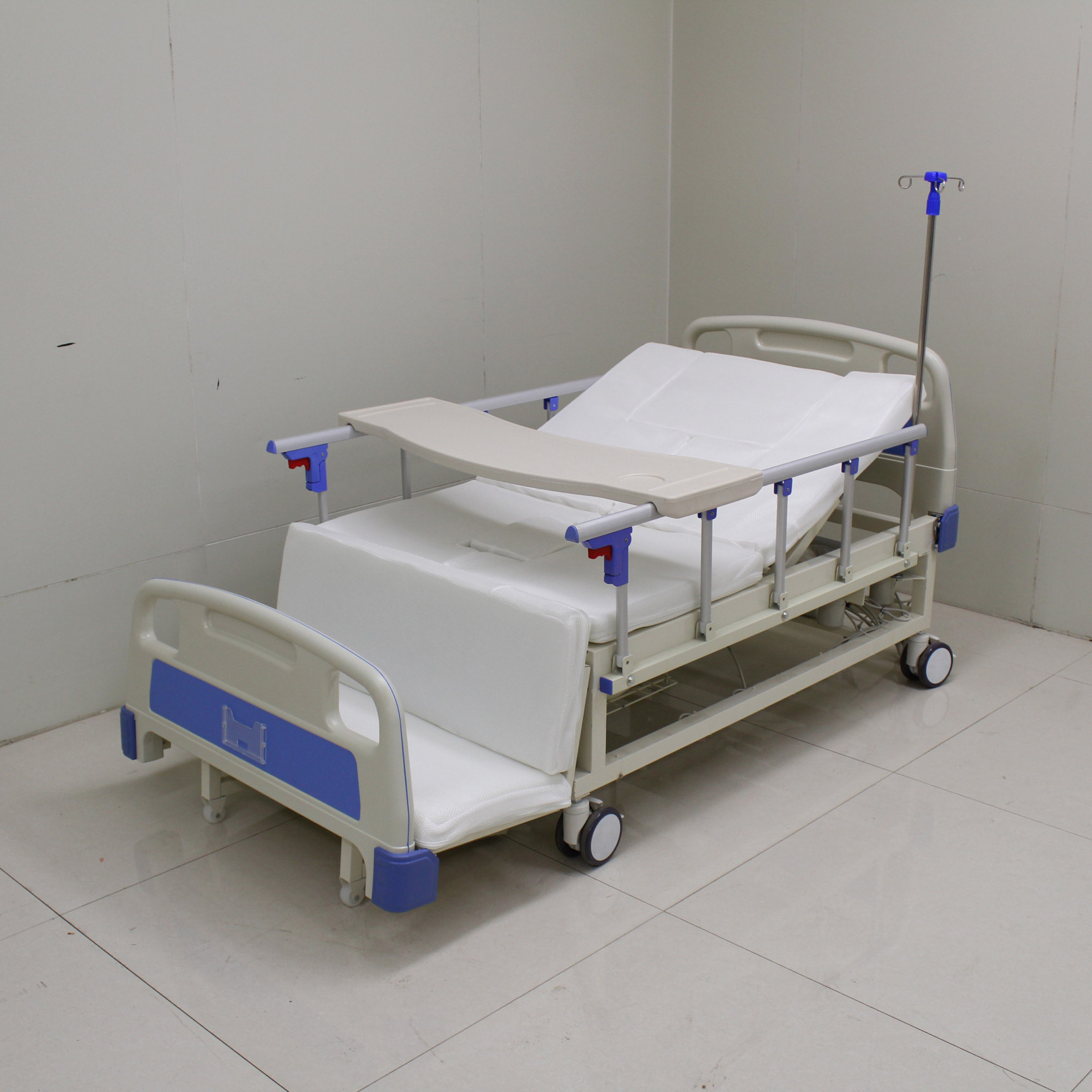 外贸专供迈科电动病床翻身护理床医用带轮子可推动静音护理病床详情11