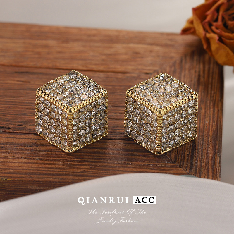 European and American ins fashion three-dimensional square full-diamond stud earrings for women, light luxury, exquisite and unique, starry sky retro earrings pic 19