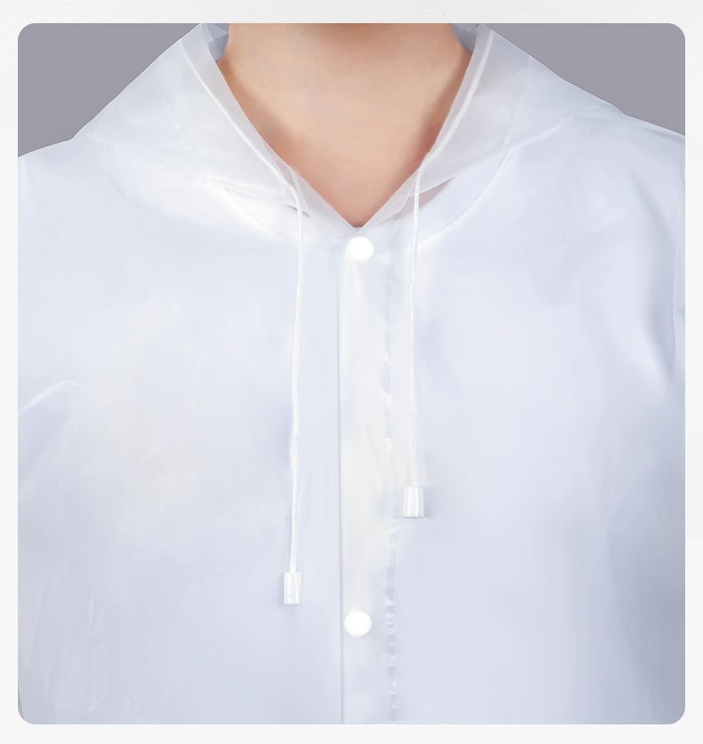 透明雨衣女模特款防风防水时尚穿搭雨衣详情11