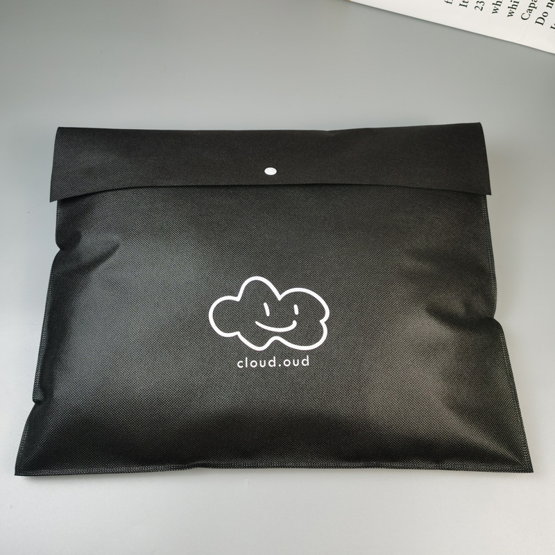 现货服装包装袋加厚无纺布衣服按扣收纳袋暗扣密封女装包装信封袋详情22