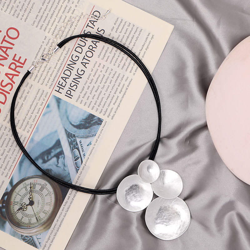 亚马逊新款金属项链时尚流行女士首饰欧美夸张吊坠高级感项链批发详情8