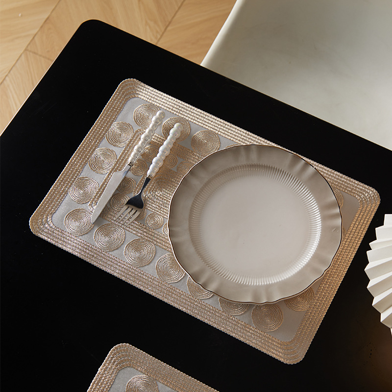 跨境新款注塑餐垫层层圈餐垫隔热垫高级感餐垫轻奢风详情2