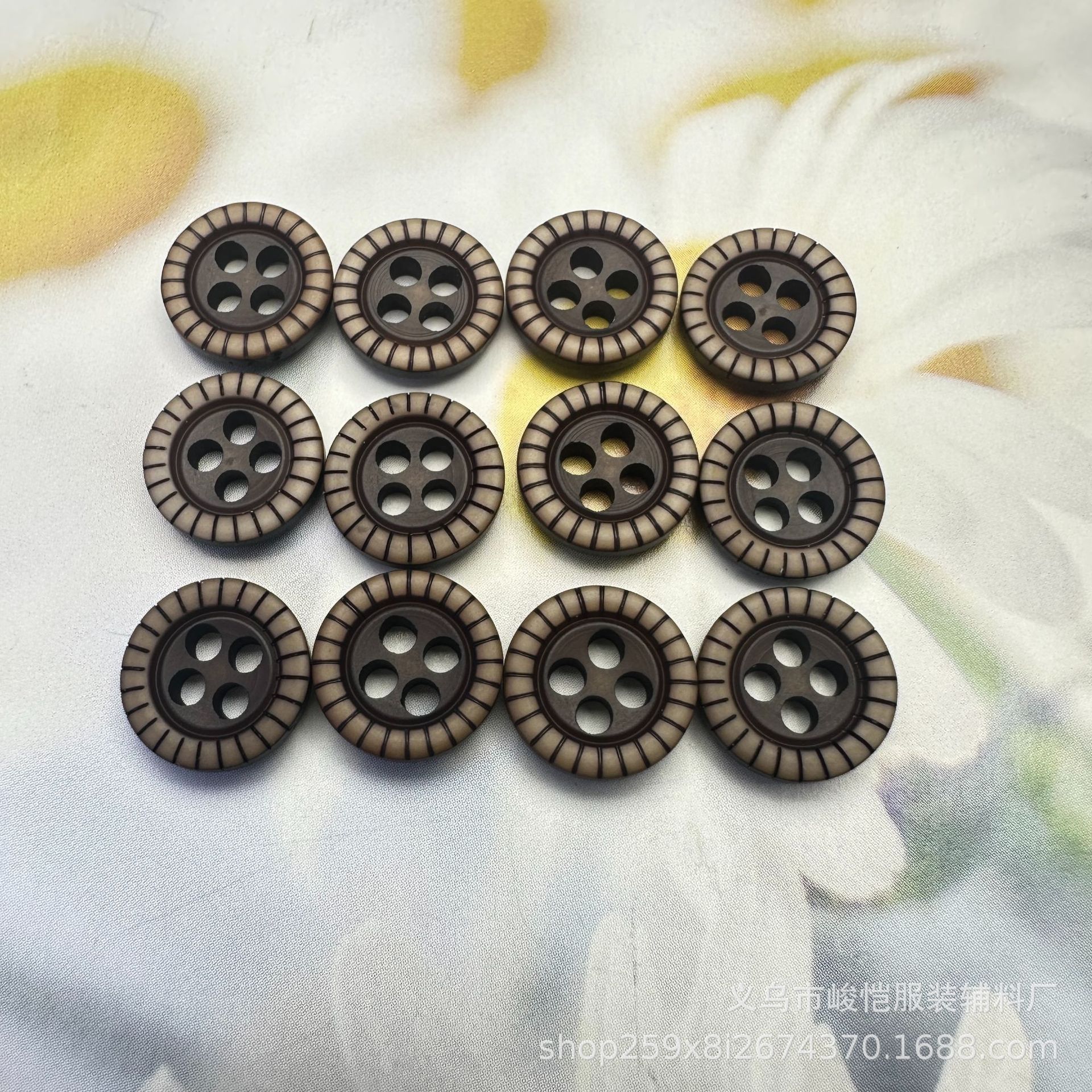 衬衫纽扣四眼两眼小香风尼龙衬衣扣复古仿木头扣装饰小扣子详情4