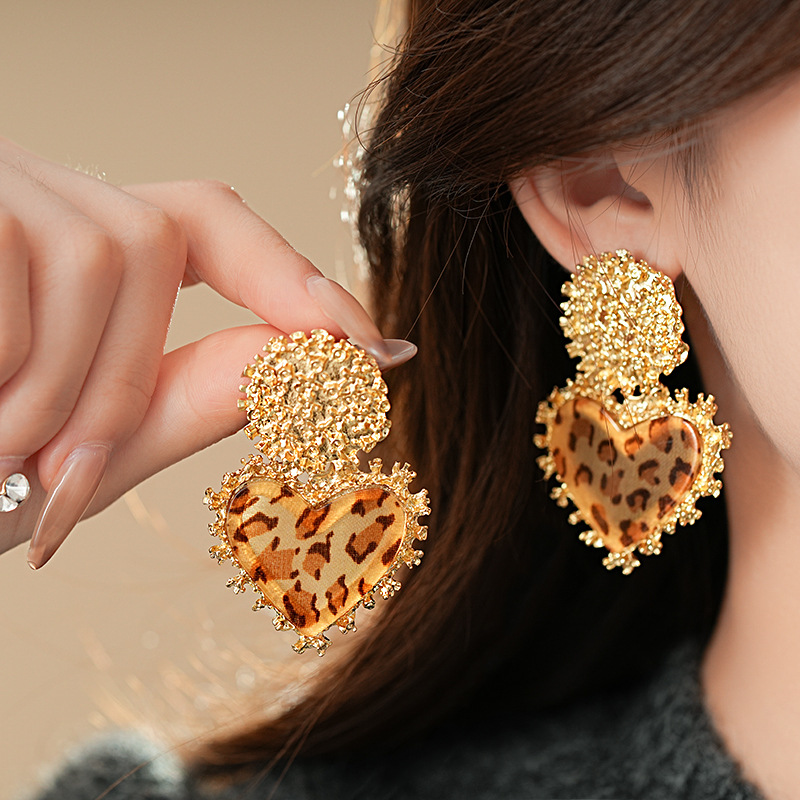 钢针圆形纹路爱心树脂豹纹耳钉复古宫廷风耳环时尚美拉德耳饰批发详情6