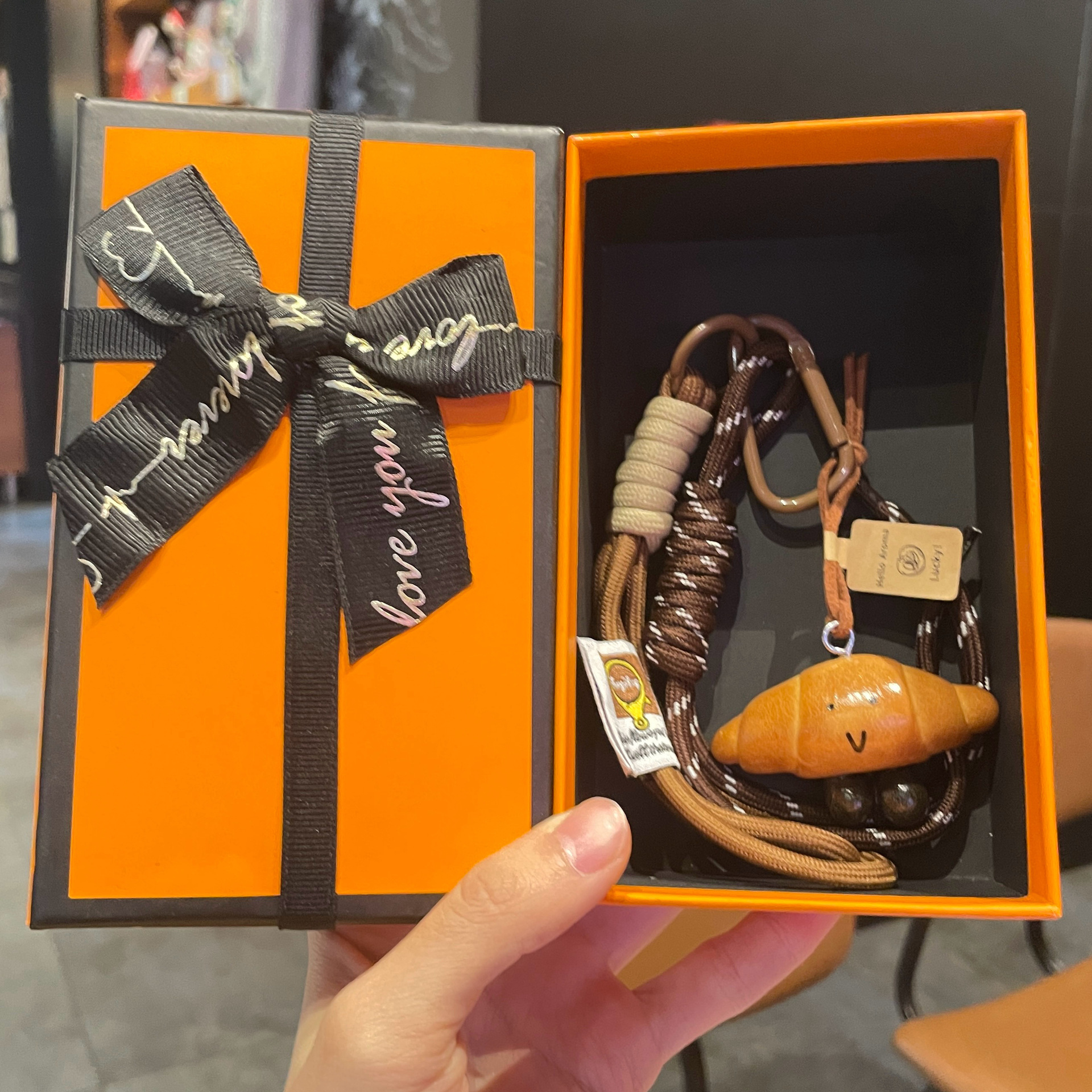 miu风碱水面包钥匙扣秋冬美拉德系可爱面包挂件学生情侣书包装饰详情17