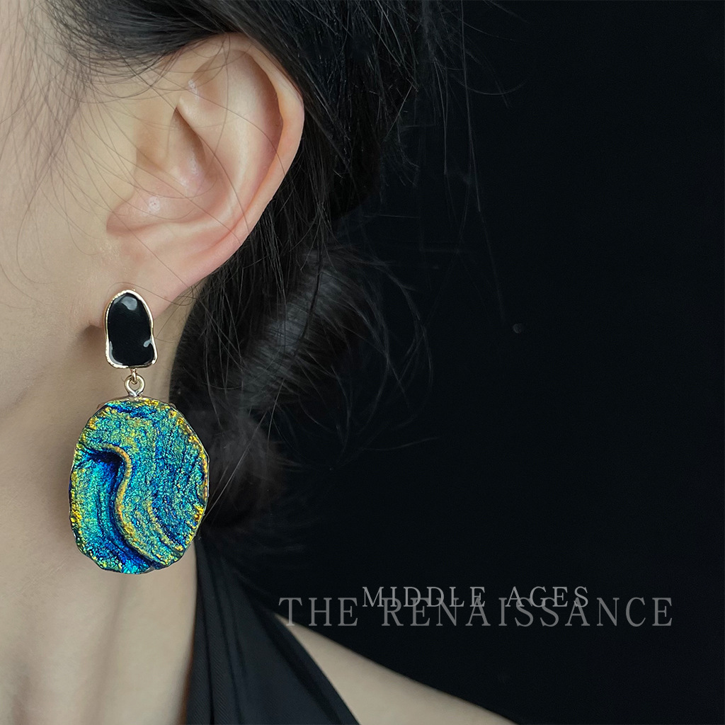 Vintage Light Middle Age [Xisha Islands] Retro blue and gold earrings, high-end vintage exaggerated earrings pic 8