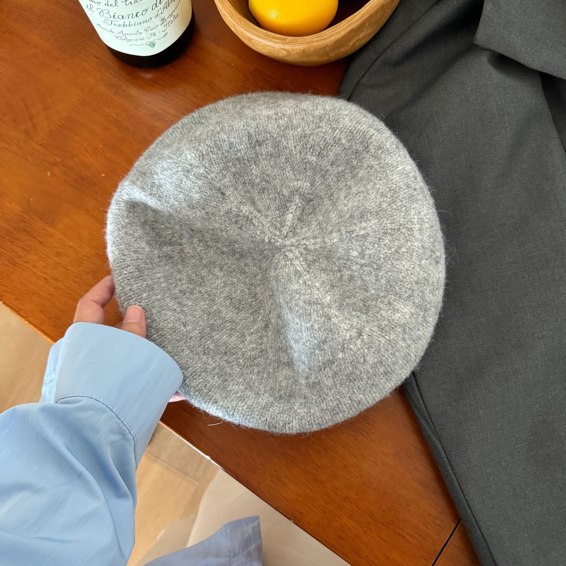 The fluffy fairy-like white rabbit fur beret is a versatile choice for women in autumn and winter. It can be adjusted for warmth. The knitted plush painter hat makes your face look good. The small cold hat is piled up. The Japanese-style rolled-up wool warm knitted bag is super beautiful pic 6