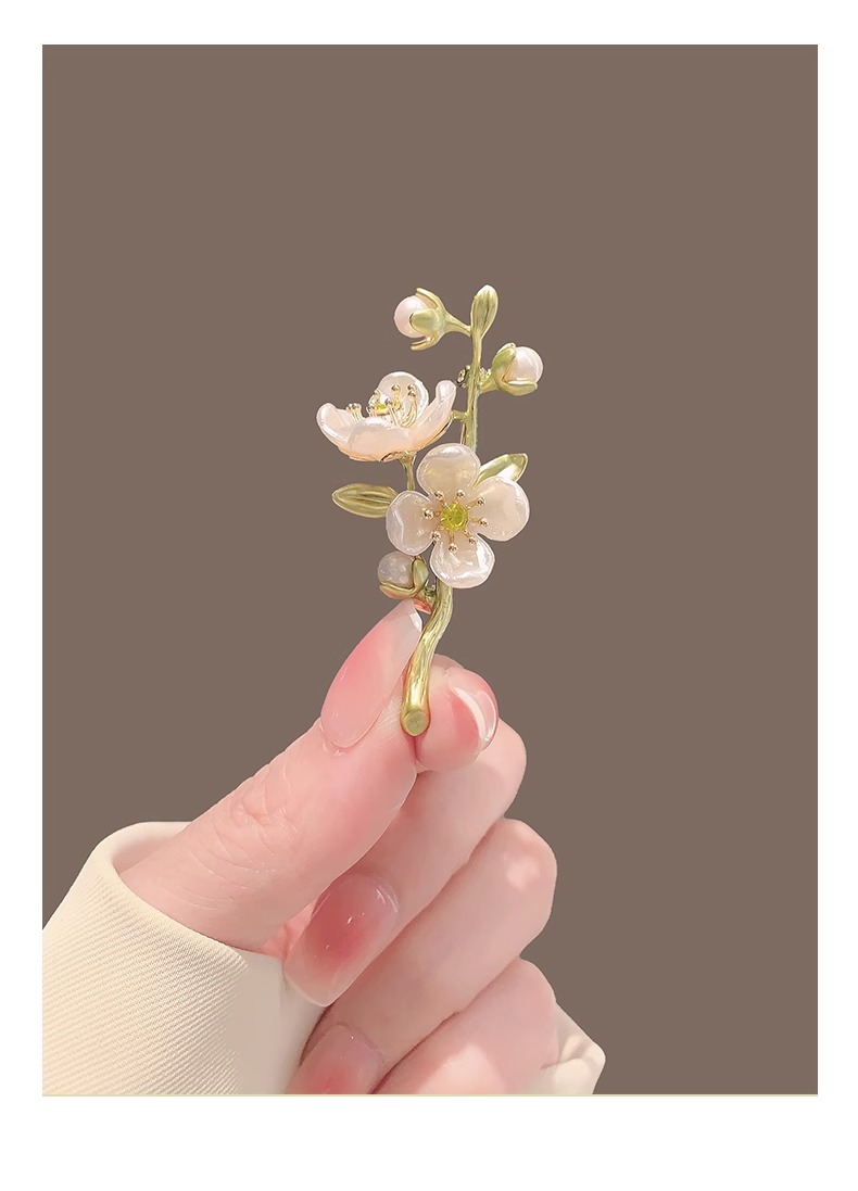 Artistic green jasmine brooch, plant flower pearl brooch, retro style suit, anti-glare clasp pin accessory pic 6
