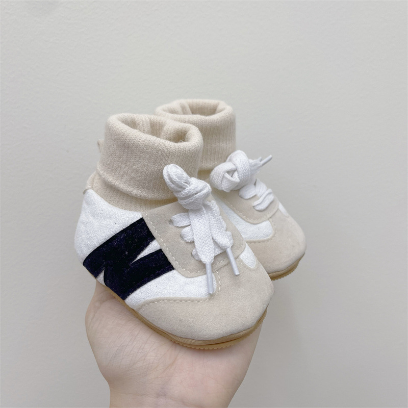 秋冬新生婴儿0-1岁男女宝宝软胶底鞋袜不掉跟保暖运动防滑学步鞋详情11