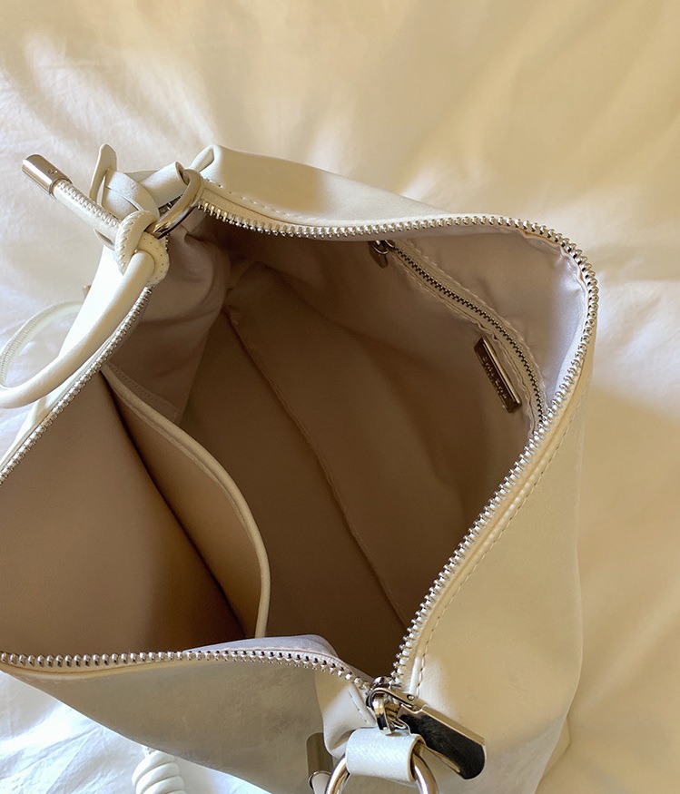 Nanfeng Chio2nd Clear Tea Soft Botote Bag for Women 2024 New style, a high-end commuting single-shoulder crossbody large bag pic 6