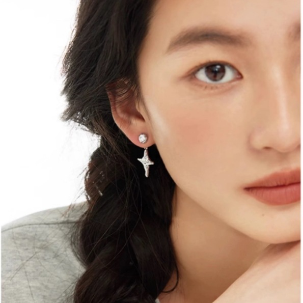 EVES*镶钻星芒耳钉 25年新款高级感冷淡风银色简约气质四芒星耳钉详情6