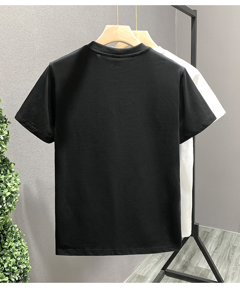 This is a rare and light luxury T-shirt for men, featuring heavy embroidery and a sense of design. It is a casual and loose short-sleeved shirt pic 3