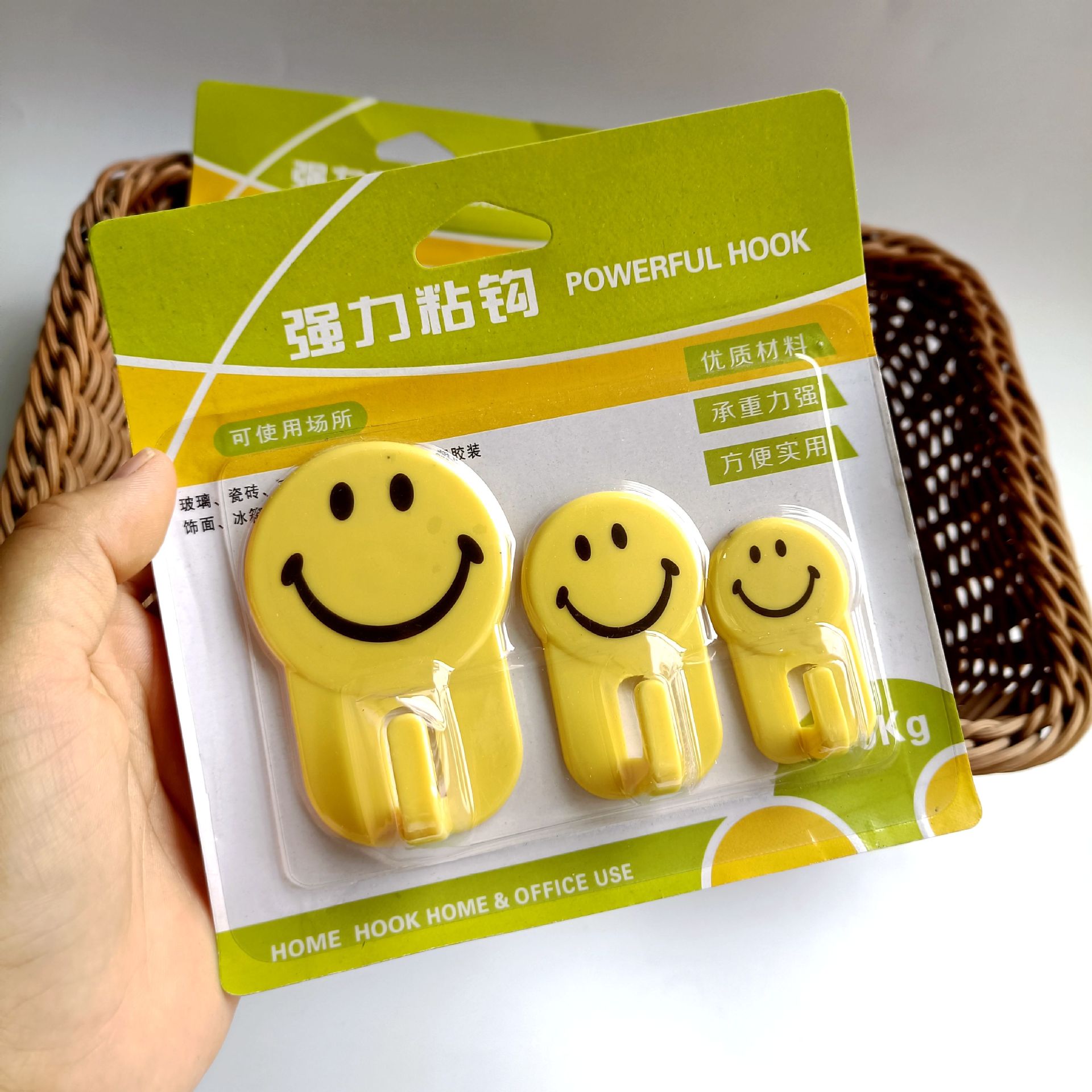 【 Zone 1-10 】 No. 0071, 3 smiling face adhesive hooks, 300 yuan per box, 3 sets of adhesive hooks, adhesive hooks, adhesive hooks, clamps, adhesive hooks, home hanging clothes, hats, towels, small kitchenware, 1 yuan supply pic 4