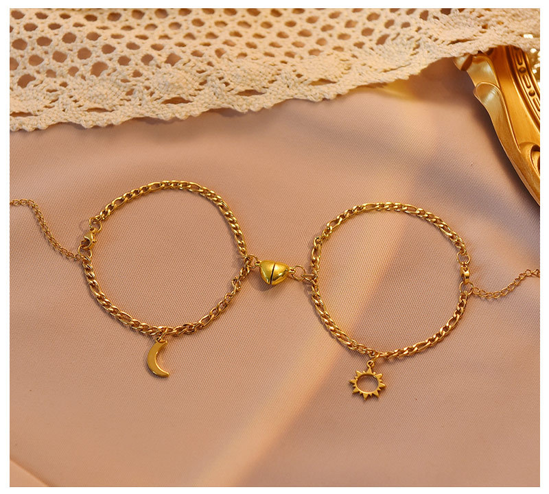 创意个性复古风不锈钢太阳月亮心形磁扣相吸吊坠情侣闺蜜钛钢手链详情12