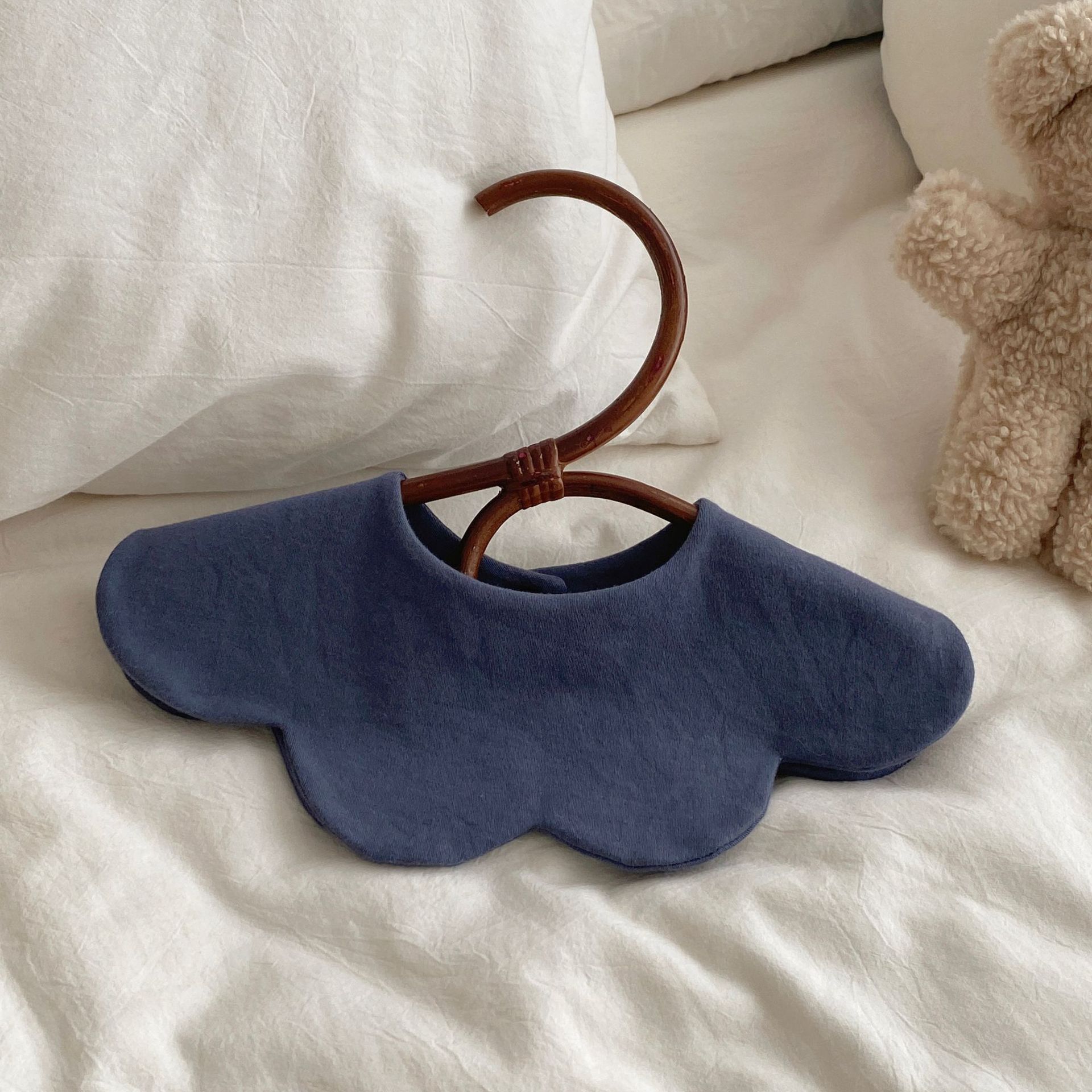 婴儿口水巾宝宝纯棉A类花瓣围兜纯色加厚双面口水巾秋冬1-3岁详情7