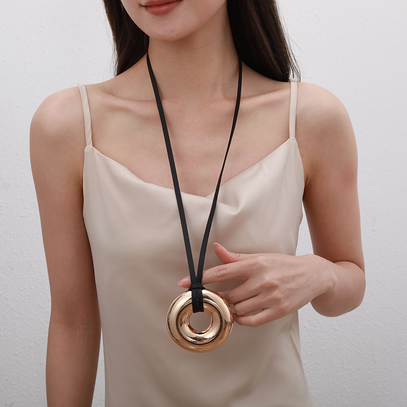 亚马逊新款热销欧美长项链圆形镂空简约韩版女士毛衣链复古饰品女详情7