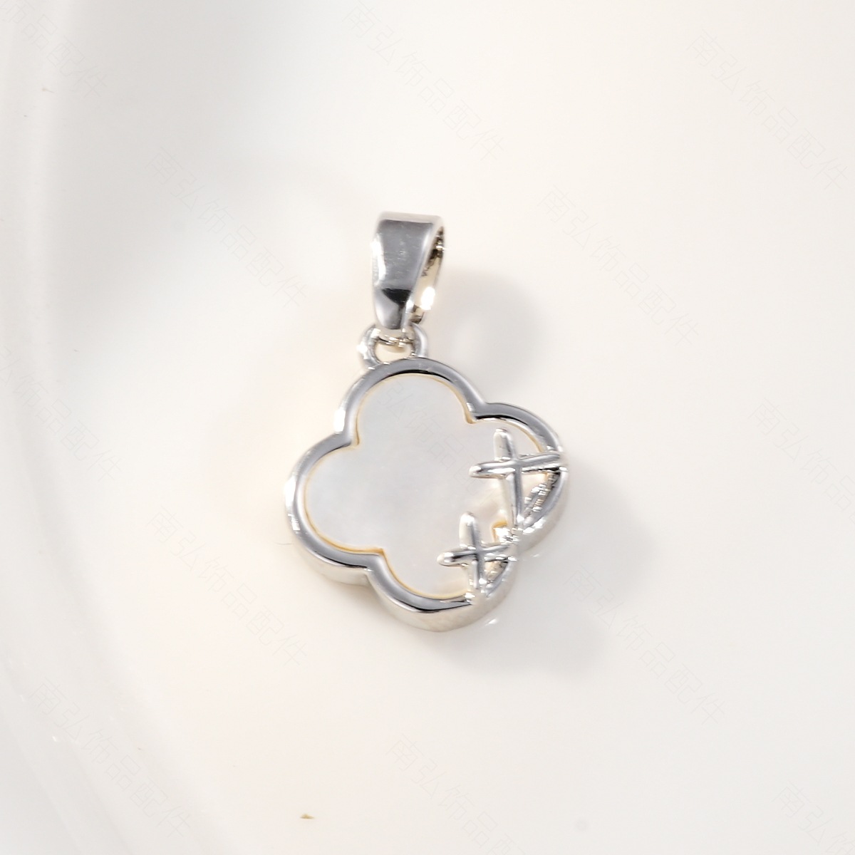 18k copper plated with real gold and inlaid with white shell four-leaf clover pendant, color retention and high-end style, DIY jewelry and necklace clasp pic 14