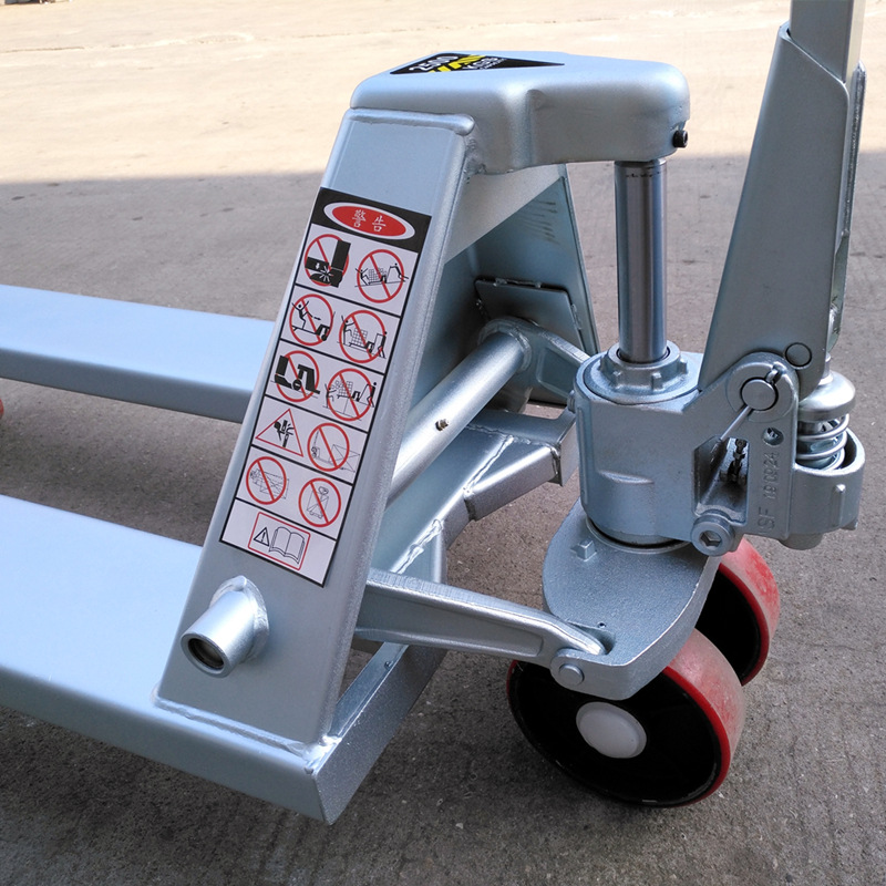 szhoular factory has 2-ton / 2.5-ton galvanized manual forklifts, hydraulic transporters, hydraulic loaders and ground cattle in stock pic 44