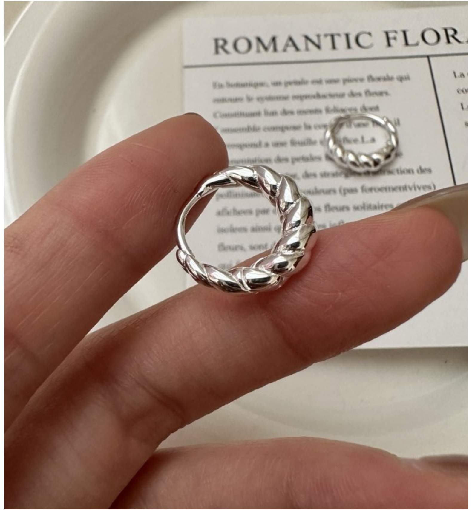 S925 sterling silver Korean version, a niche design sense horn bag, simple ear buckles, a trendy and retro Korean style earrings pic 9