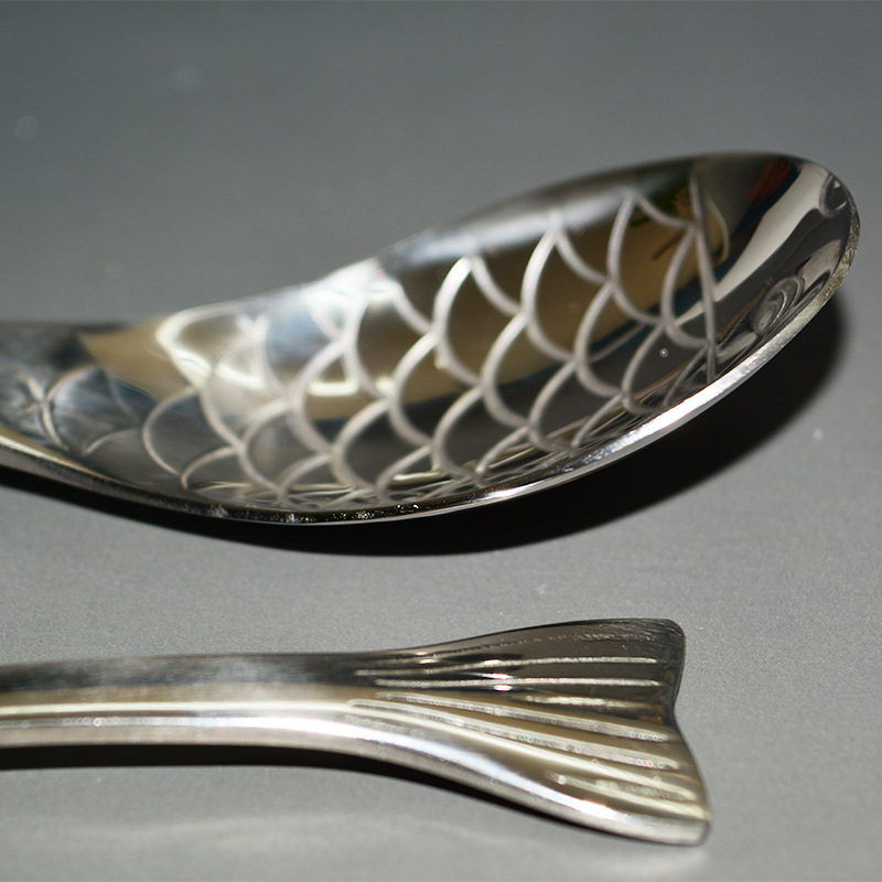 Customized 304 stainless steel spoons, soup spoons, creative and simple cartoon fish spoons, dessert spoons, spoons and salad mixing spoons pic 4
