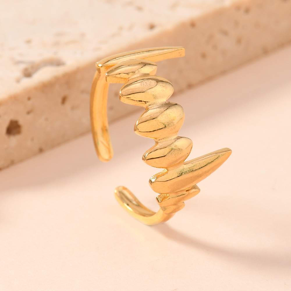 跨境时尚设计感朋克风饰品 个性不锈钢油压獠牙 牙齿钛钢开口戒指详情5