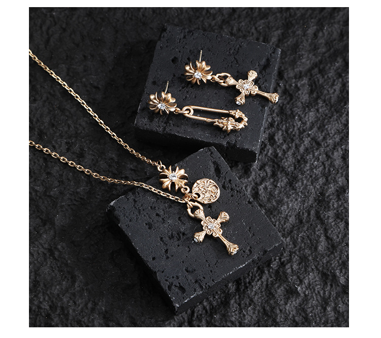 Retro cross series earrings, original design for women, light luxury, high-end, fashionable, versatile, exquisite silver needle earrings pic 13