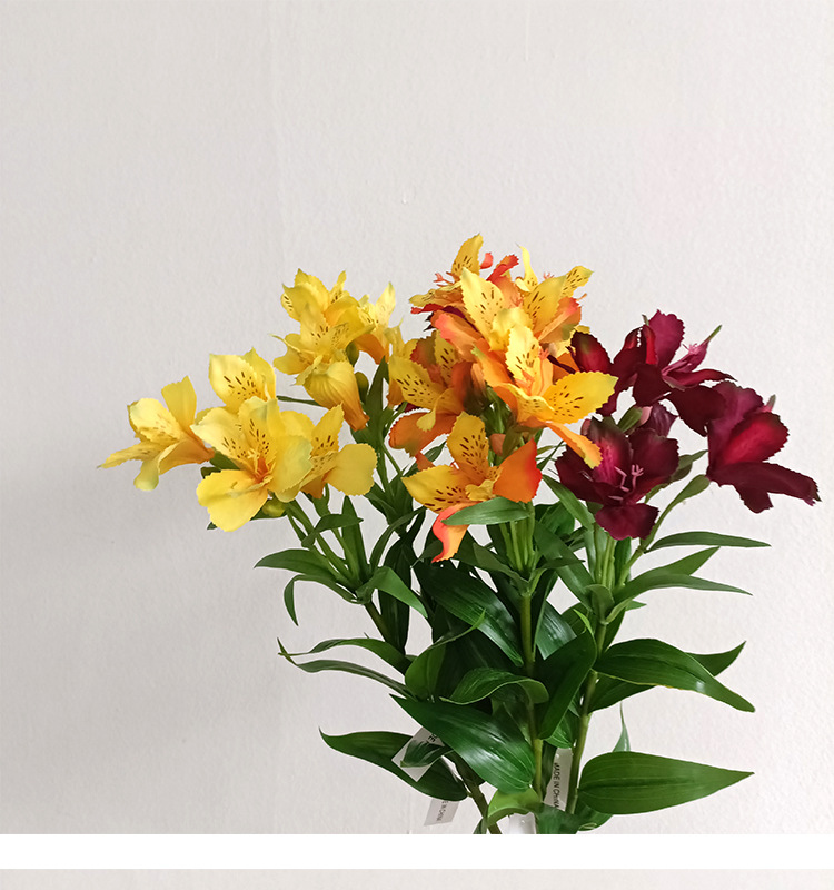 仿真彩色压纹3D百合花六出花婚庆客厅装饰摆件道具人造花仿真花束详情4