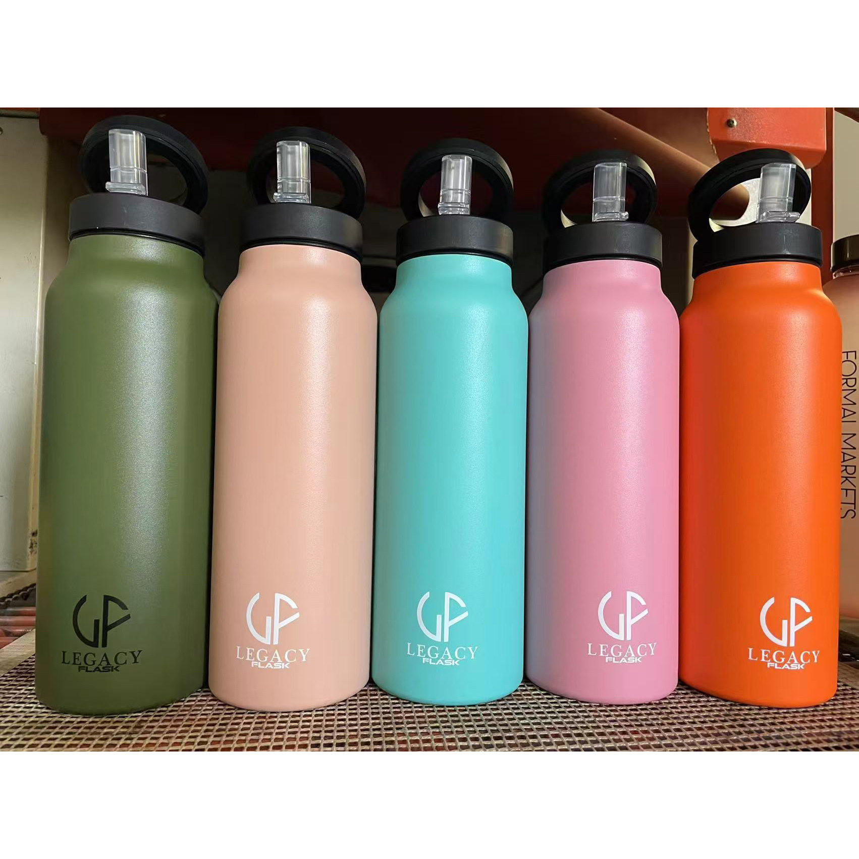 跨境爆款24oz32oz磁吸可放手机支架运动水壶304不锈钢加厚保温杯详情2