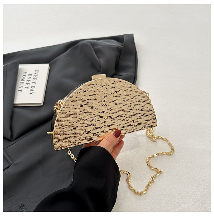 晚宴包金属2024夏季新款盒子女包链条单肩斜挎包褶皱跨镜女手机包详情67