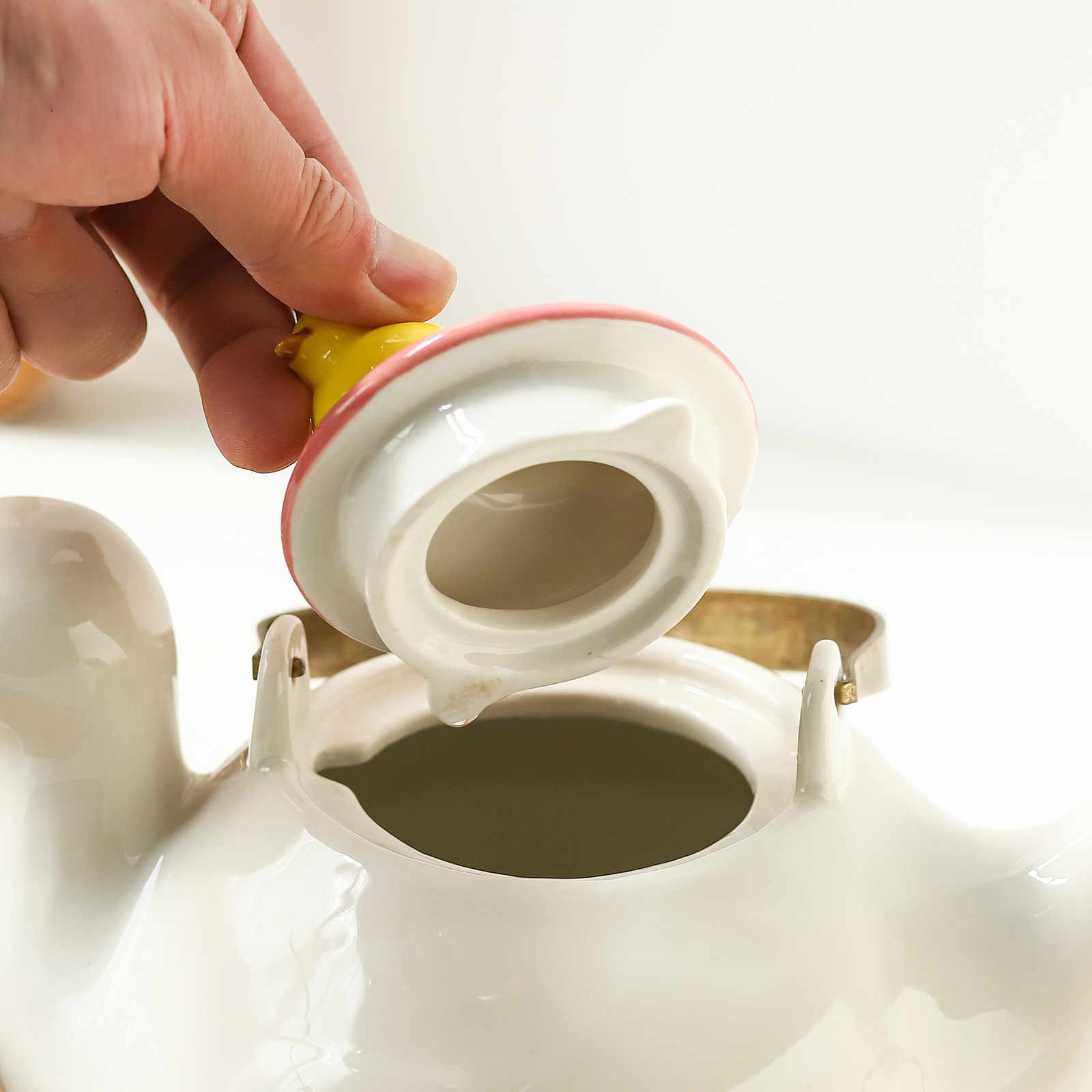 High-quality household teapots and cups, cartoon cute water bottle sets, creative duck ceramic water sets pic 14