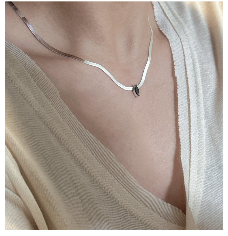 S925纯银韩版小众设计感锆石刀片项链韩国风时尚INS博主款锁骨链详情10